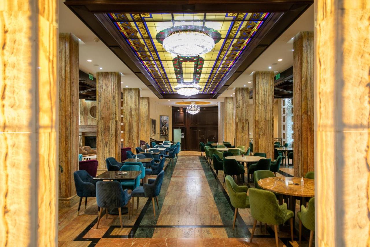 A Hoteli - Grand&Sky Hotel Tornik 즐라티보 외부 사진 The interior of the restaurant
